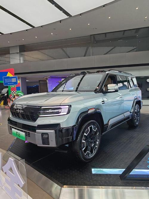 重庆276比亚迪方程豹硬派越野的爆款，英菲尼迪35周年与你共成长